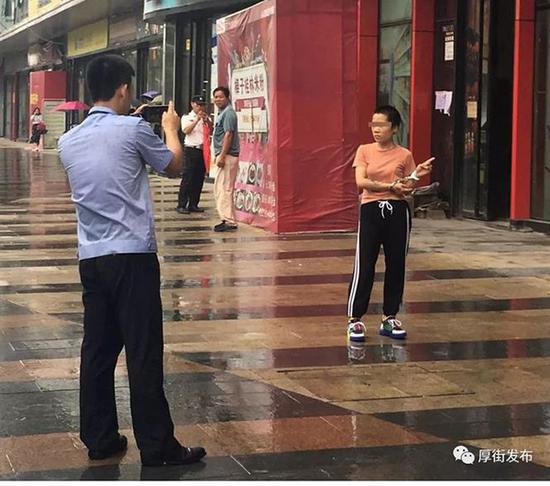 4岁男童遭单亲母亲虐待 全身多处受伤生殖器被打肿