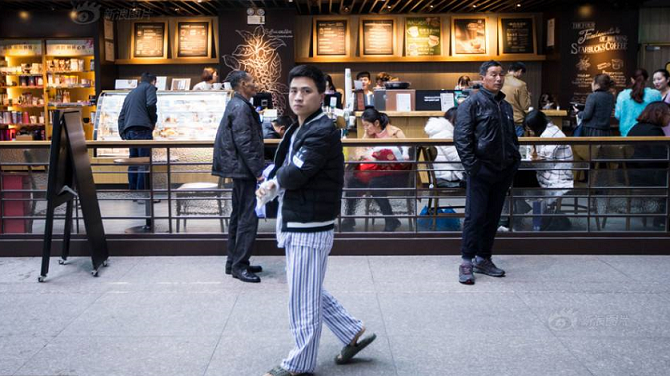 在咖啡店不消费只拍照 这50块钱“拍照费”该收吗？