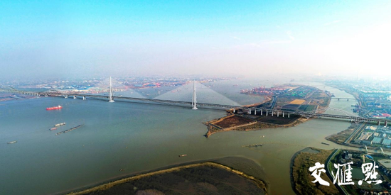 常泰过江通道效果图