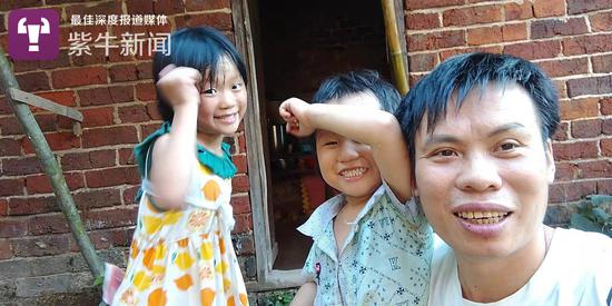 6岁娃切菜摆盘攒了40万粉丝 大家看她的直播都哭了