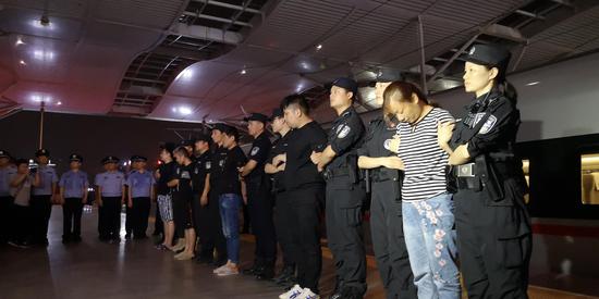 警方抓获A级通缉犯陆海洋：系套路贷头目 涉案千万