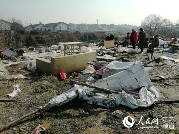 扬州两考古队员被打事发地目击者称：制止都拦不住