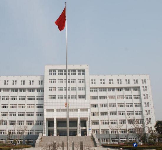 夫妻闹离婚均不愿抚养脑瘫儿 法院：父母轮流抚养