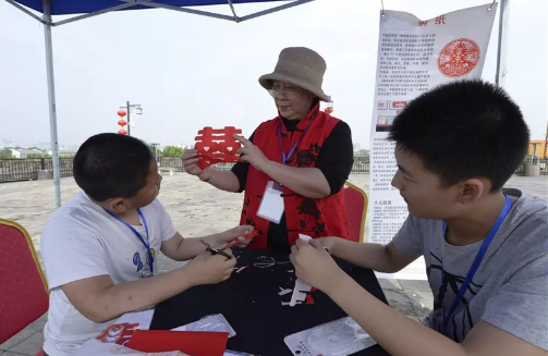 南京650多岁明清城墙 申遗进行得如何