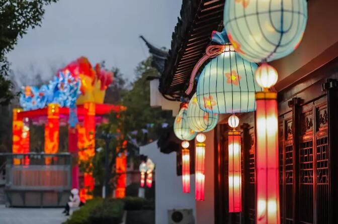 摄影:董家训