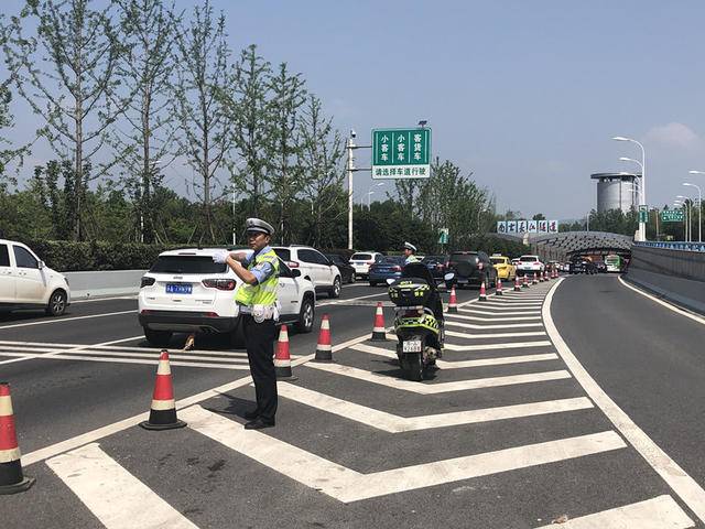 10月1日这段时间是出城最高峰 交警发布交通组织方案