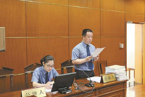 公诉人谈杀妻冰柜藏尸案：不以网络舆论为依据