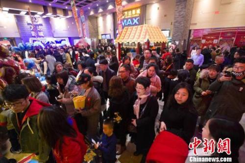 40年“看电影”有这些变化 你最早看的电影是哪部?