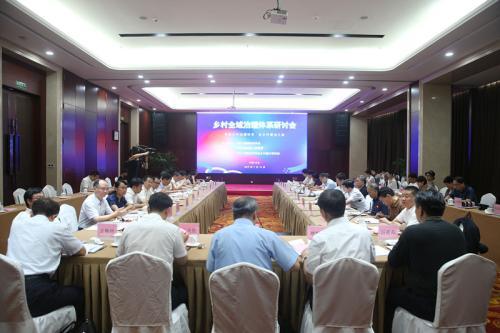 专家谈乡村治理路径：发挥农村多元化社会组织作用