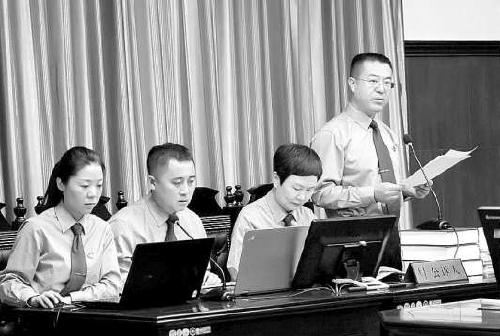 年薪81万银行高管受贿2600余万:10年单线受贿56笔