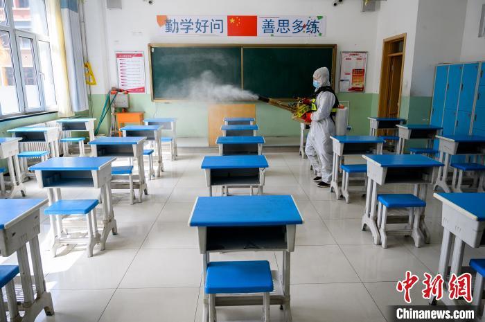 [高考]高考延期后 复课 录取 暑假怎么安排？教育部回应