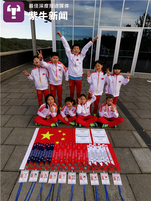 9名南京娃征服世界杯 花式跳绳演绎“中国韵律”