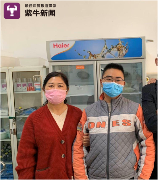 母子俩的合照