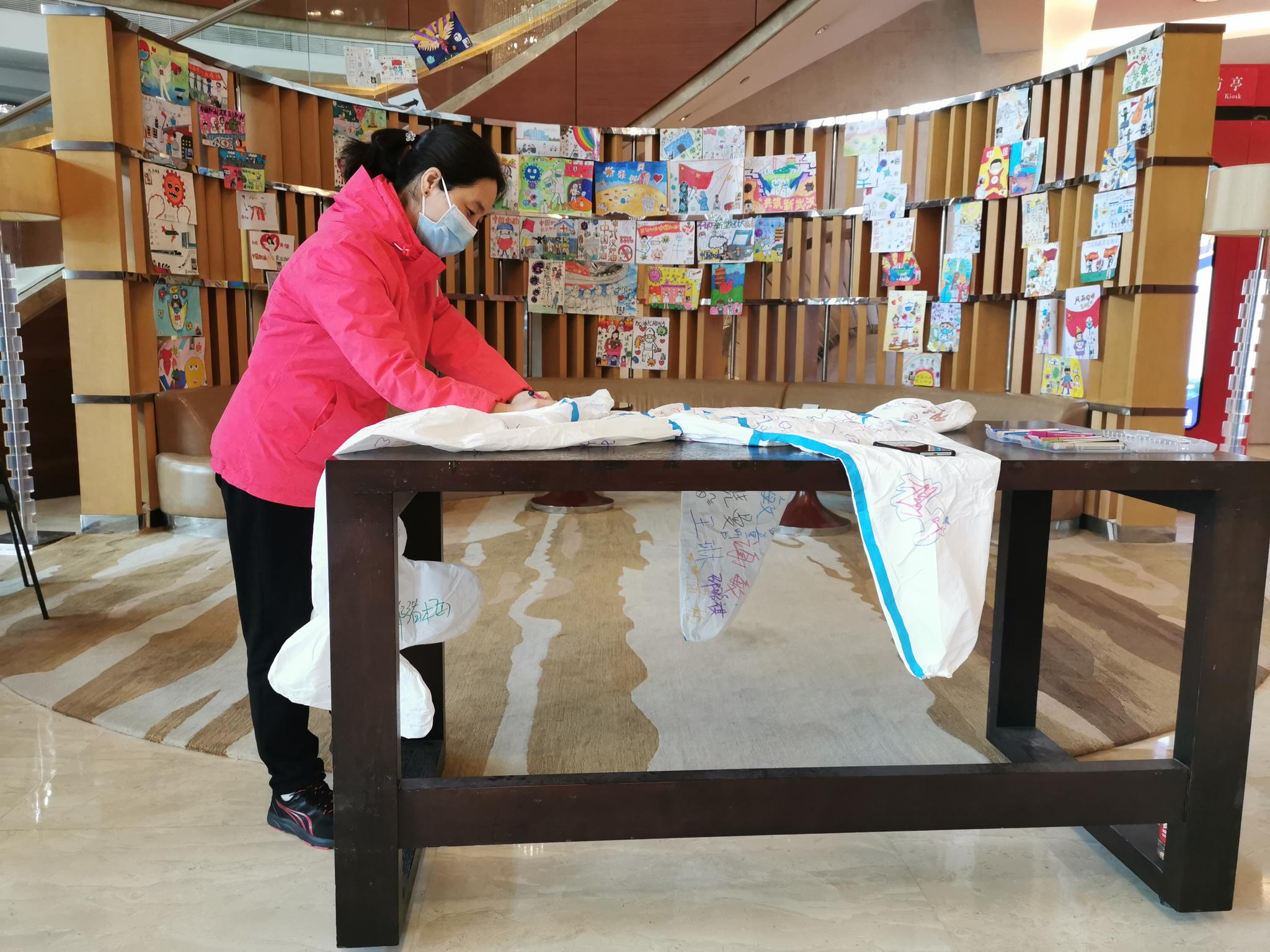 医护人员：金银潭新冠危重症“清零”前的最后三天