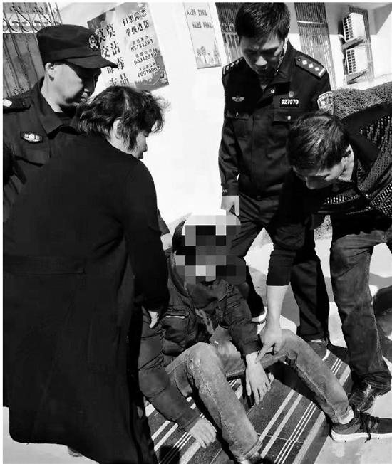 小伙疑玩游戏产生幻觉出走 山上生活12天几成野人