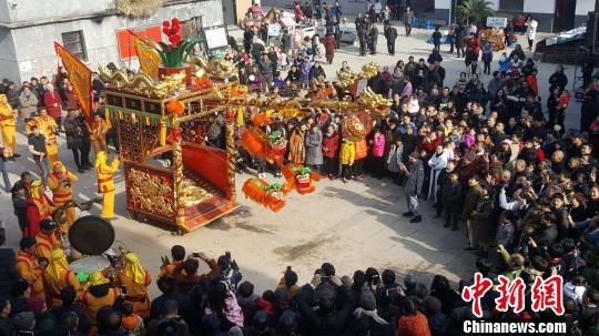 非遗项目赴台“闹元宵” 两岸民众千里话团圆