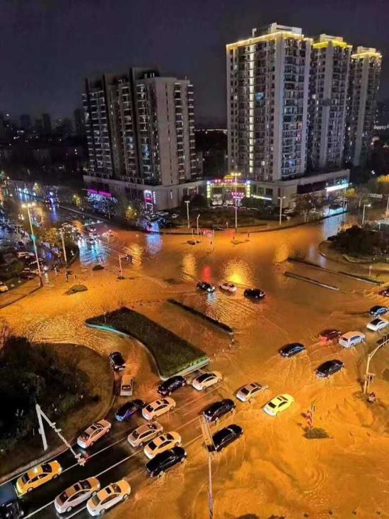 来自朋友圈