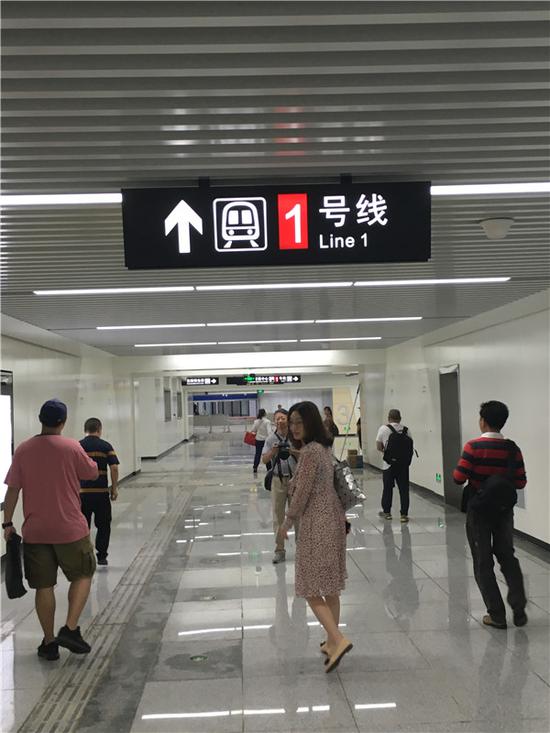 试乘起点——茶山站入口大厅