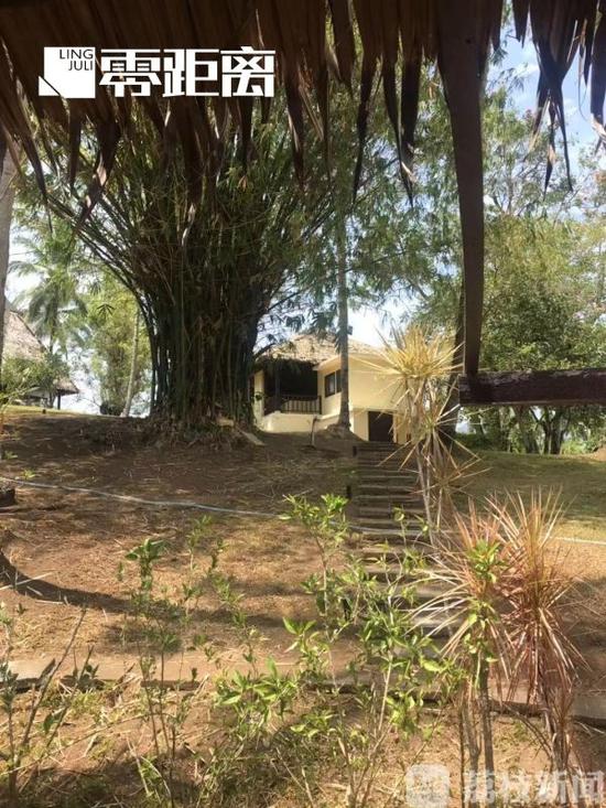 女子预订的海外连锁酒店 咋成了农村在建旅馆？