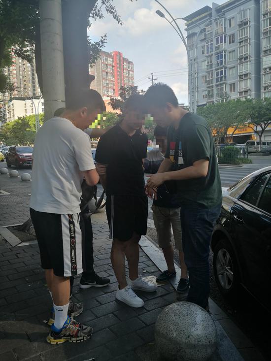 专案组民警将赵军抓获。