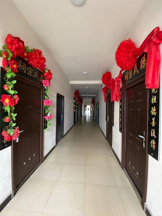 中塘镇公益性骨灰堂内,大部分祠堂都已出售