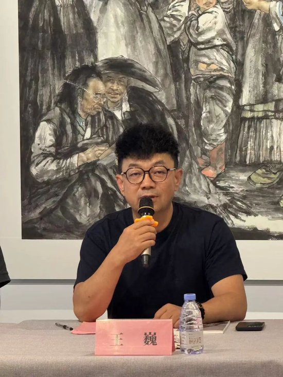 本次画展主角王巍讲话