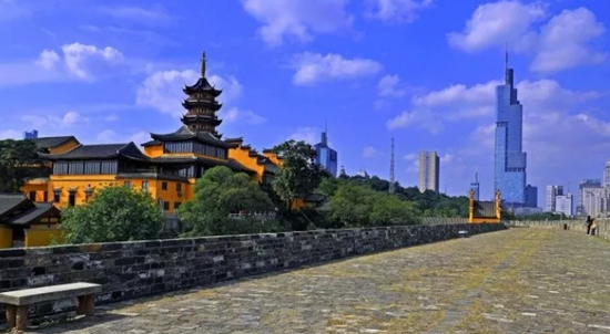 南京650多岁明清城墙 申遗进行得如何