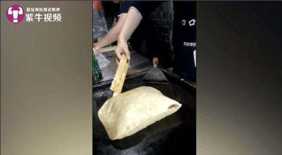 李磊门店里的小吃