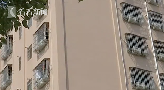 已婚女偷男网友手机被抓求放过 警察:做人不能这样