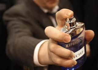 高温来袭！车里这七种常见的物品可能成为“炸弹”