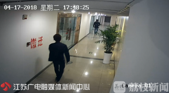 奇葩！男子欠债无力偿债竟带着“债主”合伙盗窃