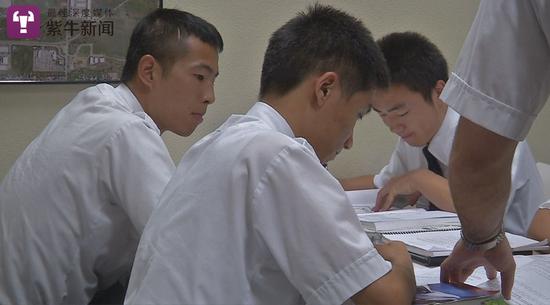 美国航校“绑架”中国学员是挟私报复？中国学员讨说法