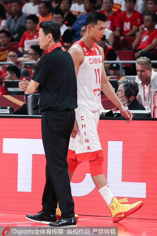 李楠：我们处理关键球经验太少，球员表现非常不错