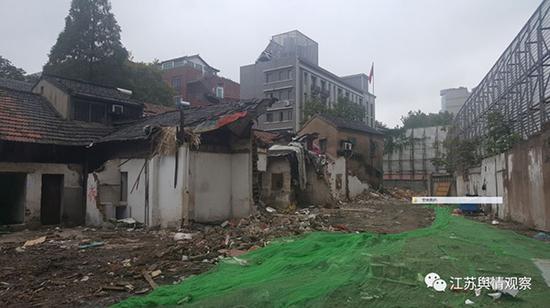 征收地块与秦淮区政府机关大院仅一墙之隔