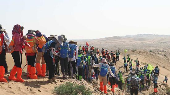 紧急报警之后：被中断的千人戈壁徒步