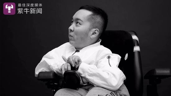 22岁的渐冻人罗罔极：请给我一个姑娘