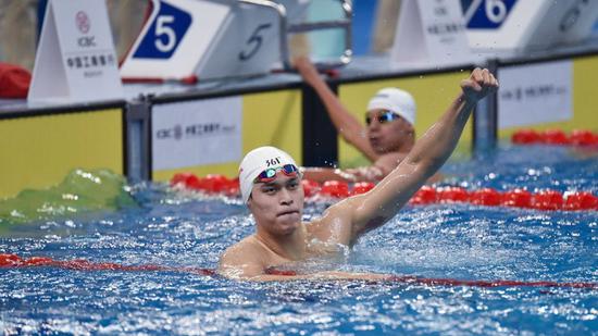 孙杨决赛游出3分43秒73。图/Osports