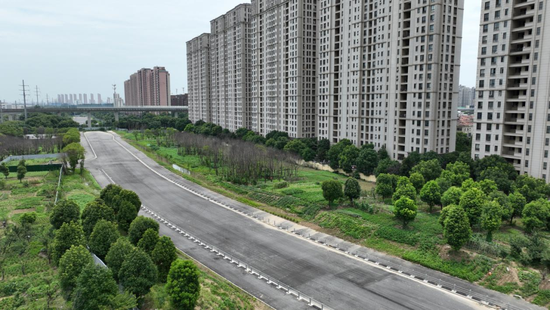 ▲保通道路先导段(800m)现场图