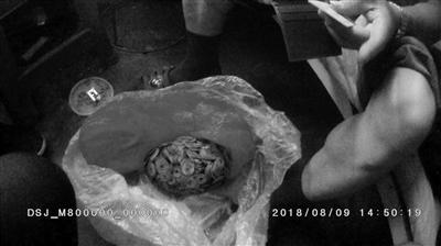 工地上发现6.8公斤古钱币 民警追回后全部上缴国家