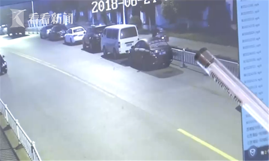 男子谈女朋友后钱不够花 偷价值13万宝马摩托车卖钱