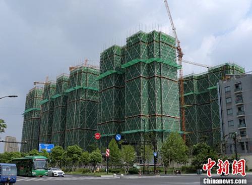 小区业主卖房时联合涨价是否违法？涉嫌扰乱市场吗