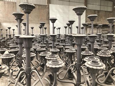 长江大桥299座白玉兰灯整容 按文物标准修缮