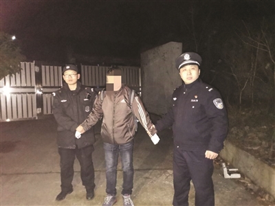 杨某再次行窃被民警抓获。