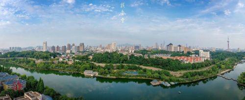 张敬华诚邀台商台胞：来南京，这里有投资兴业的金钥匙