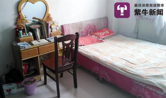 女孩高考后连续打工24小时晕倒 9岁起就撑起一个家