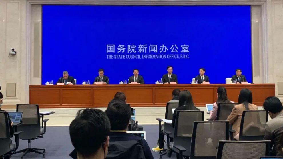 2月26日,国务院联防联控机制举行新闻发布会。
