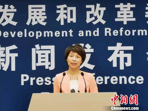 国家发改委新闻发言人孟玮。中新网记者 李金磊 摄