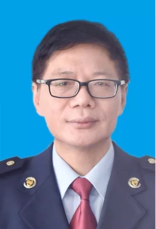 市税务局局长 王月明