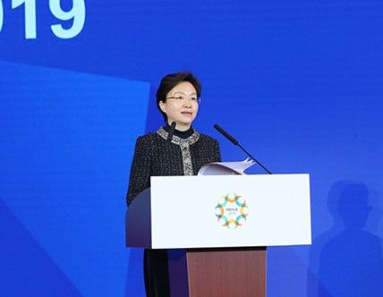 江苏省委常委、宣传部部长王燕文
