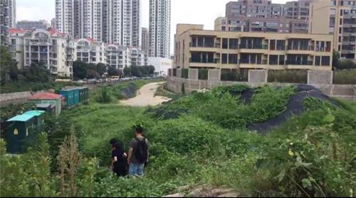 南京一高档小区幼儿园建成2年未开园：无路入园